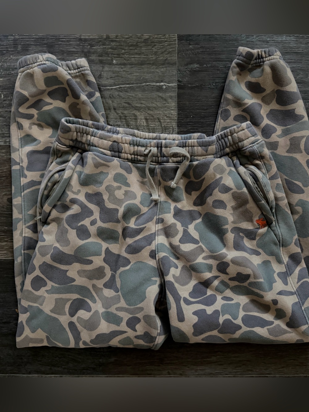 abercrombie kids Gray & Green Camo Fleece Joggers